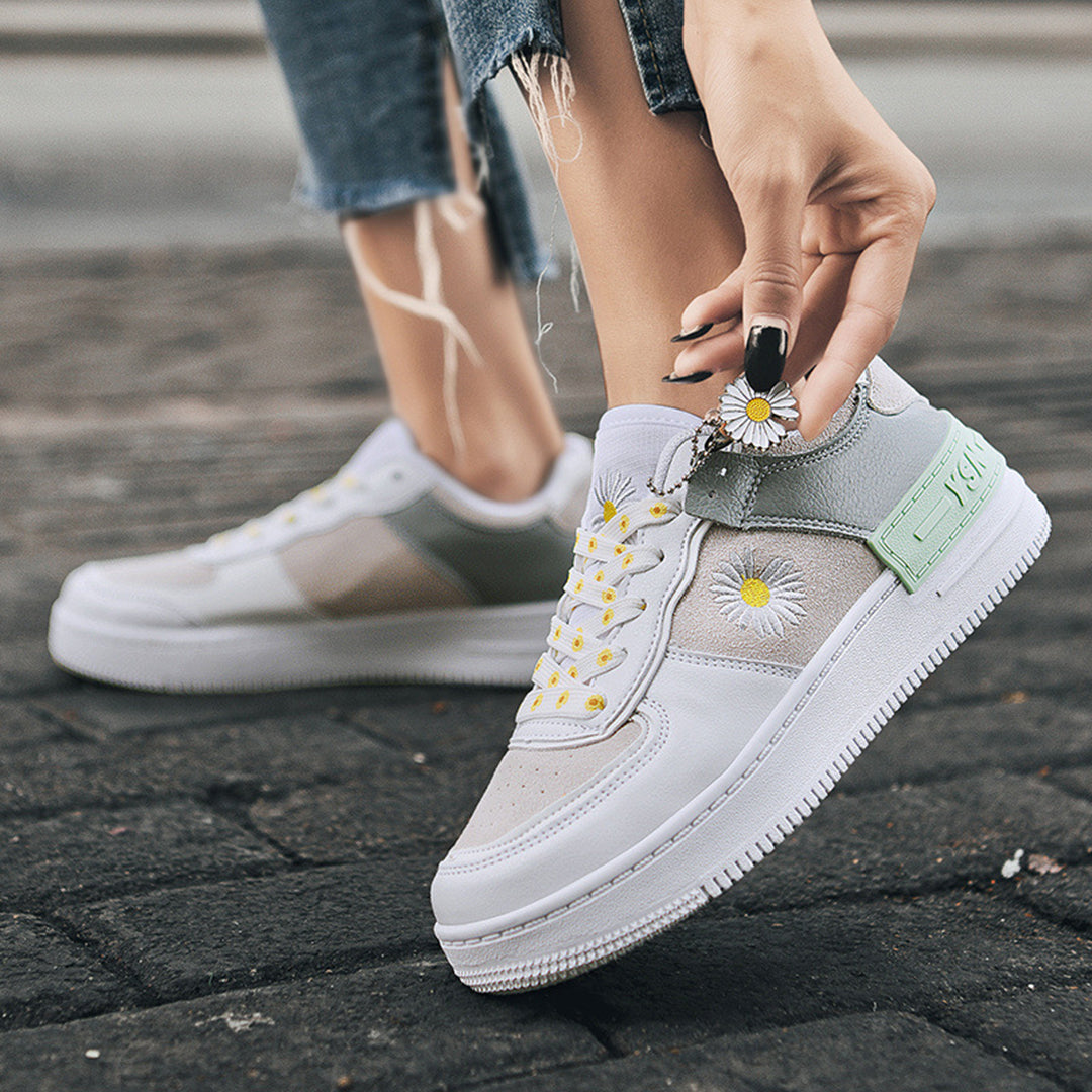 BIRGIT - Modische Turnschuhe mit Blumenmuster