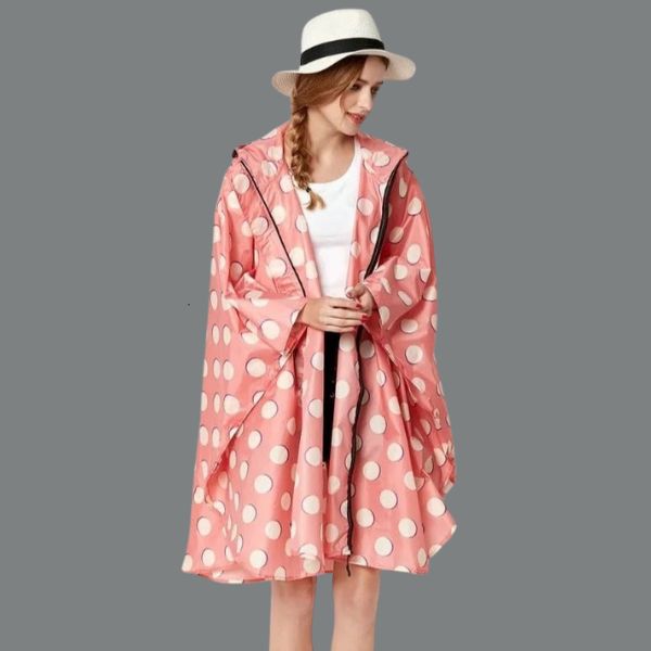 Stilvolle Regenjacke für Damen und Herren - Rini