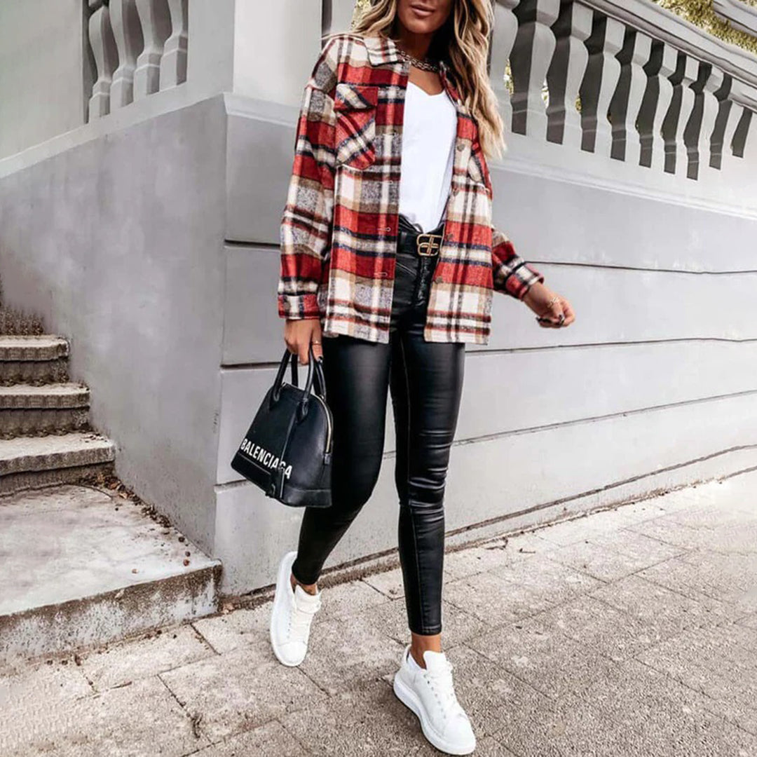 Gemütliche LYLA Karojacke