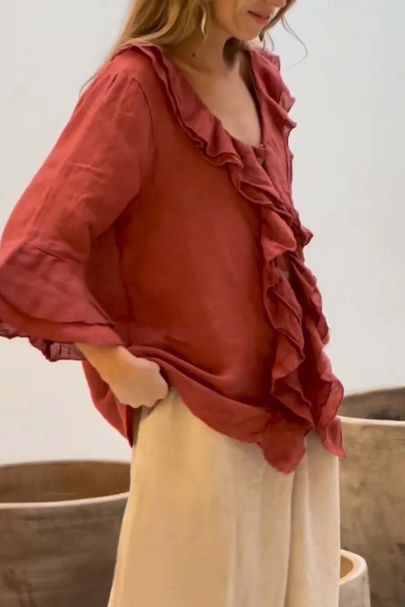 Fudus Blusen mit Schlagärmeln und einem Knopf