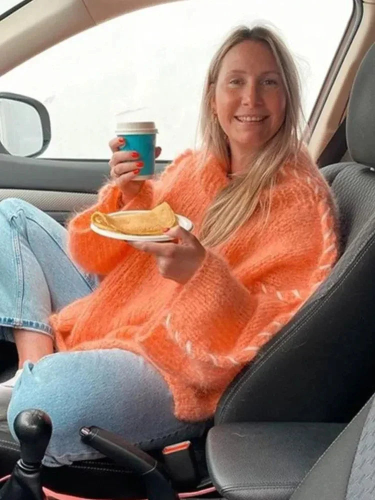 Großer gestrickter Aquila Pullover