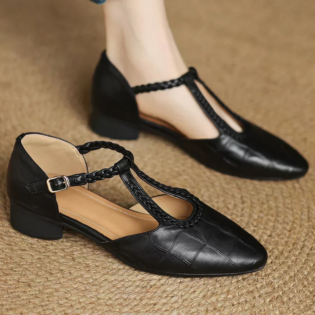 KROHN-E Damen T-Spangen Ballerinas Spitze Zehe Verstellbar Braun
