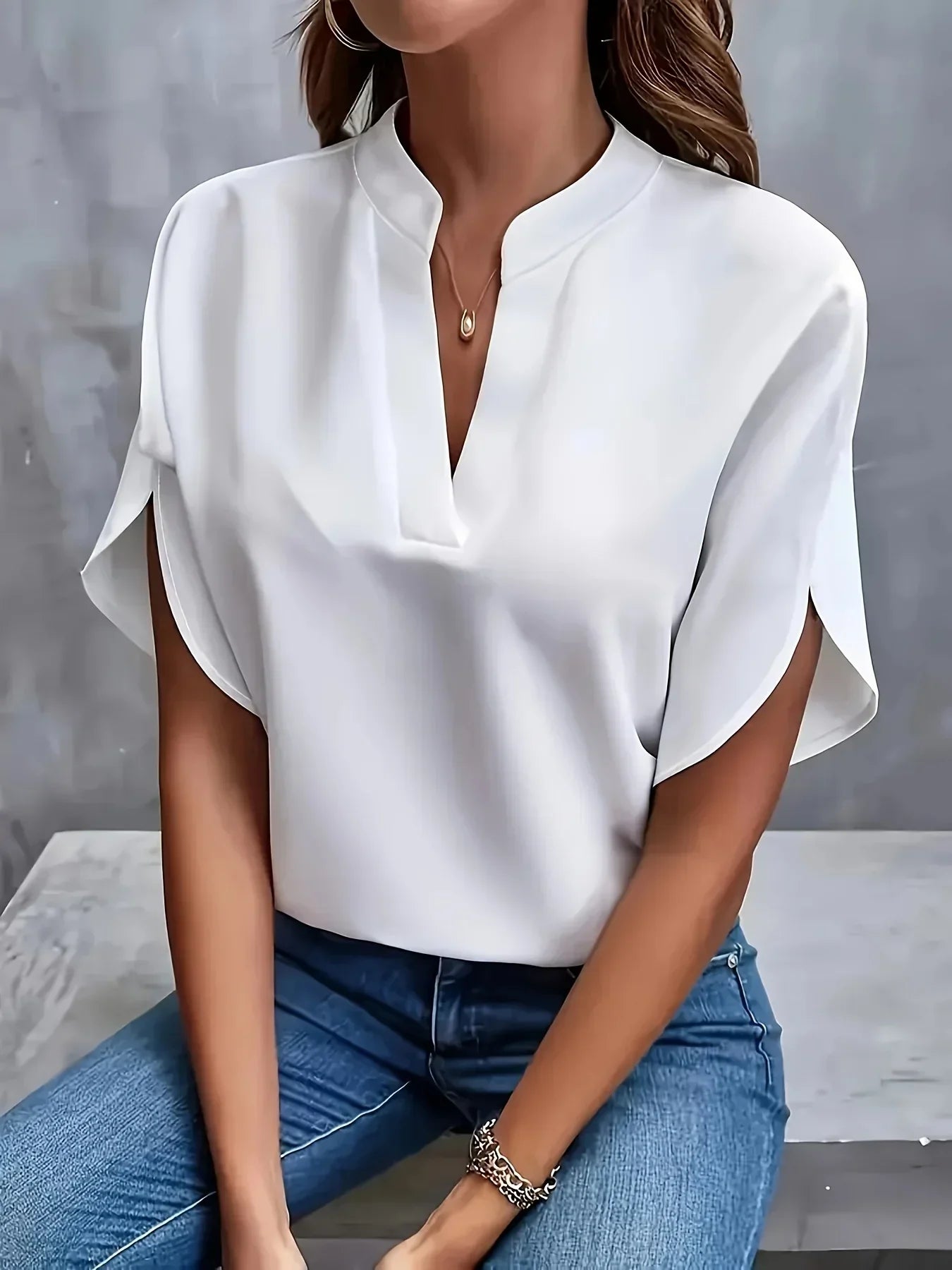 Lena | Damen Bluse V-Ausschnitt Kurzarm Elegant