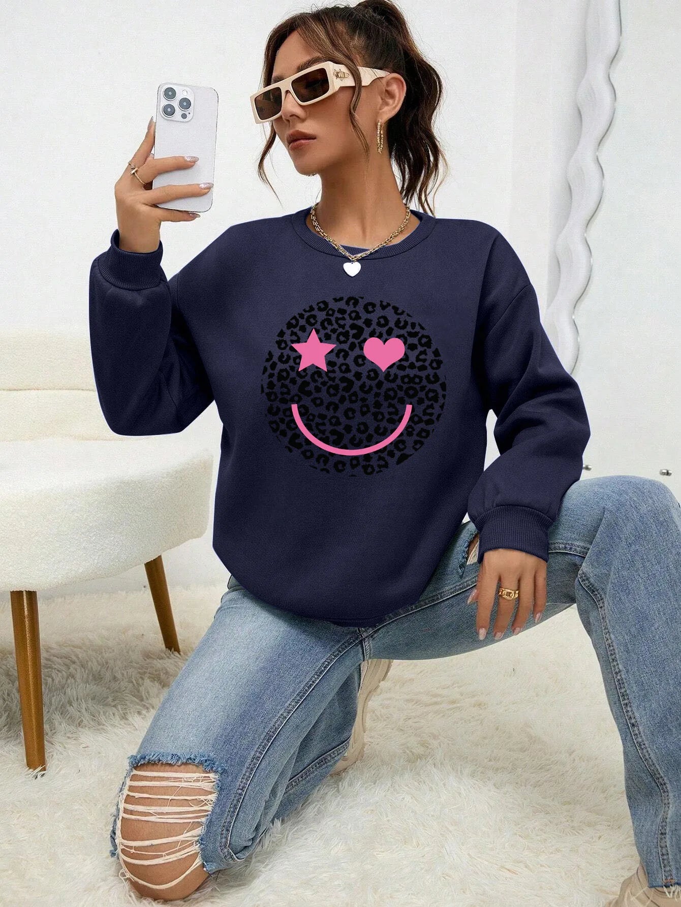 Krohn-e | Lässiges Sweatshirt mit Leopardenmotiv Baumwollmischung Trendy und Komfortabel