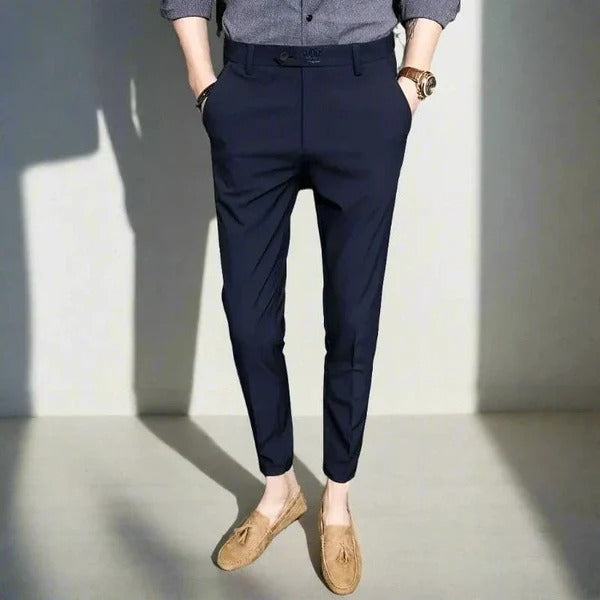 Karlo Herrenhose – Schmal geschnittene StrideLine Hose