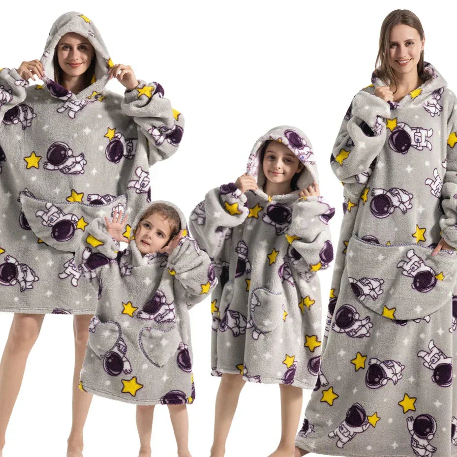 Riesiger Fleece Kapuzenpullover Decke von Fudus