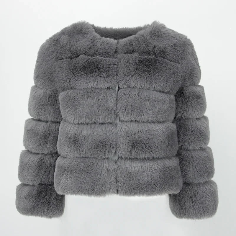 Moderne, bequeme Winterjacke von Aini