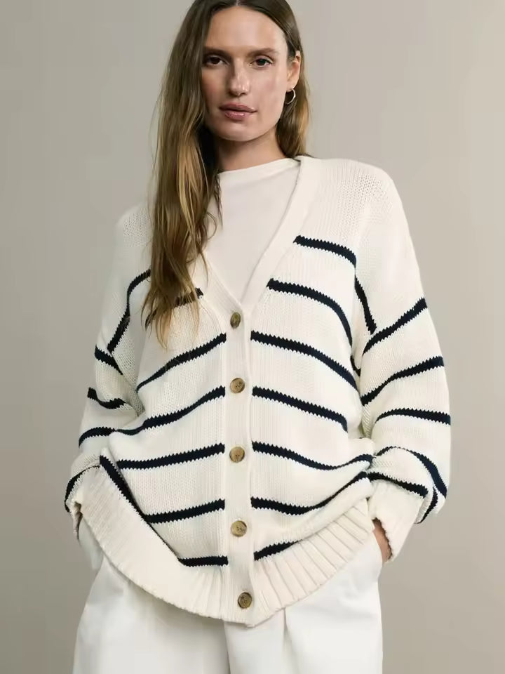 Krohn-e | Übergröße Damen Cardigan mit Streifen und Knöpfen