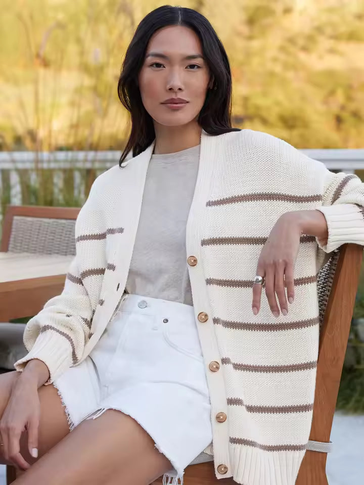 Krohn-e | Übergröße Damen Cardigan mit Streifen und Knöpfen