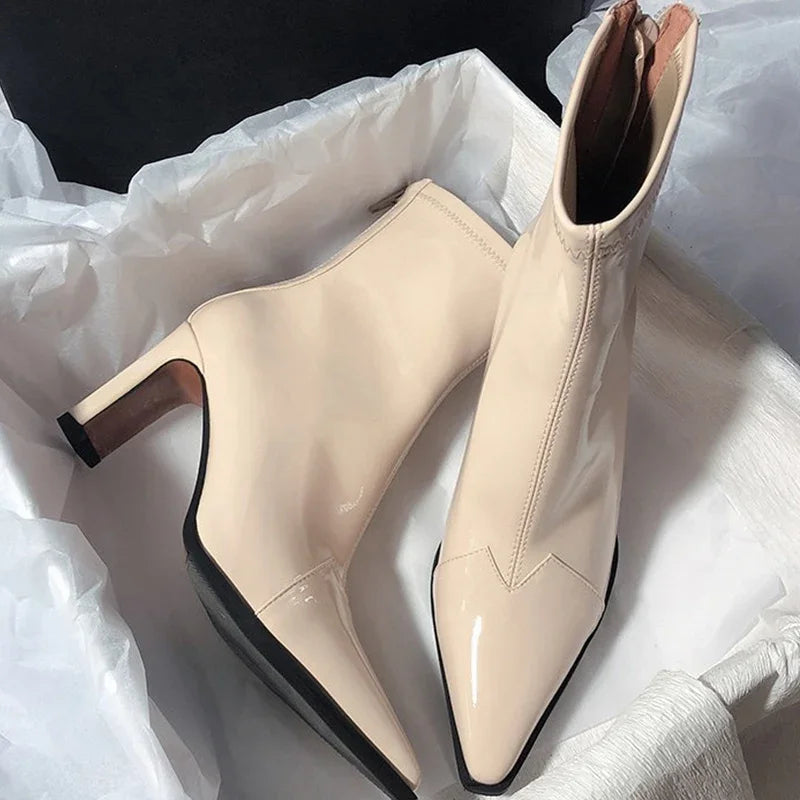 Krohn-e | Kniehohe Stiefel mit Blockabsatz, Stilvoll und Trendy