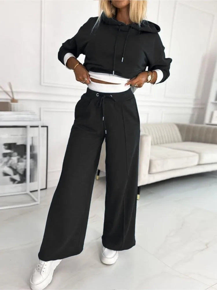Damen Kapuzenpullover- und Hosenset Nia