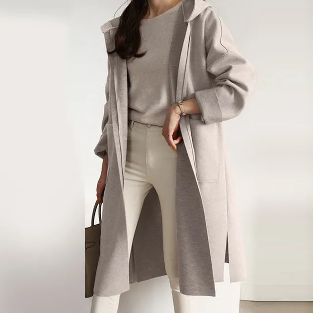 Krohn-e | Elegante Taubjacke mit Kapuze