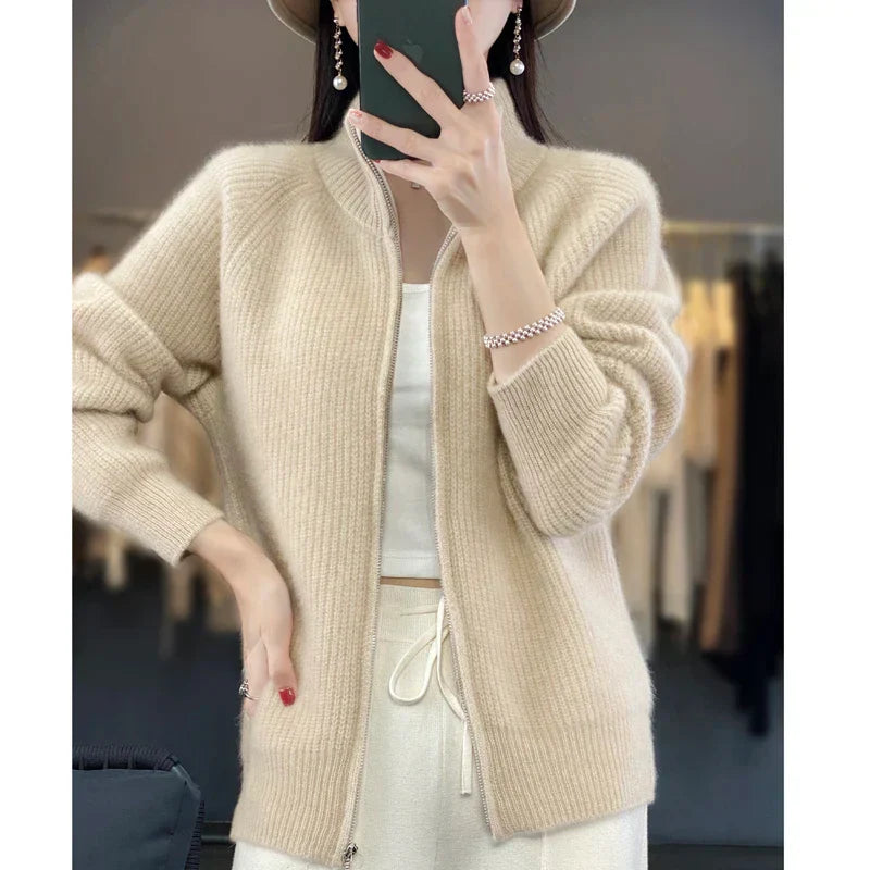 Frauen Strickjacke mit Reißverschluss und gerippter Struktur