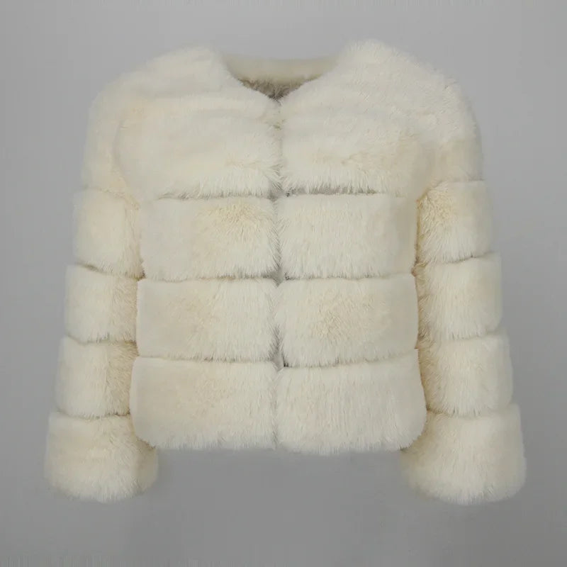 Moderne, bequeme Winterjacke von Aini