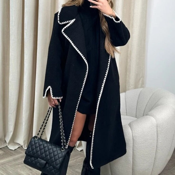 Hoher, eleganter Mantel von Heloise