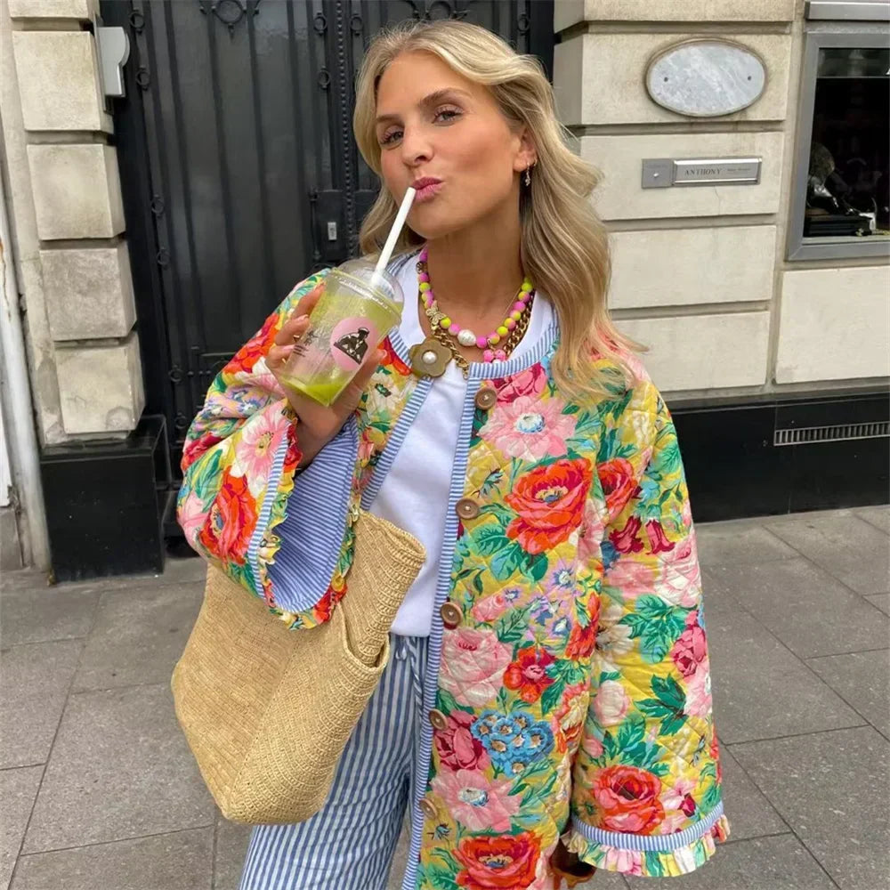 Krohn-e | Blumenjacke mit Verspieltem Muster