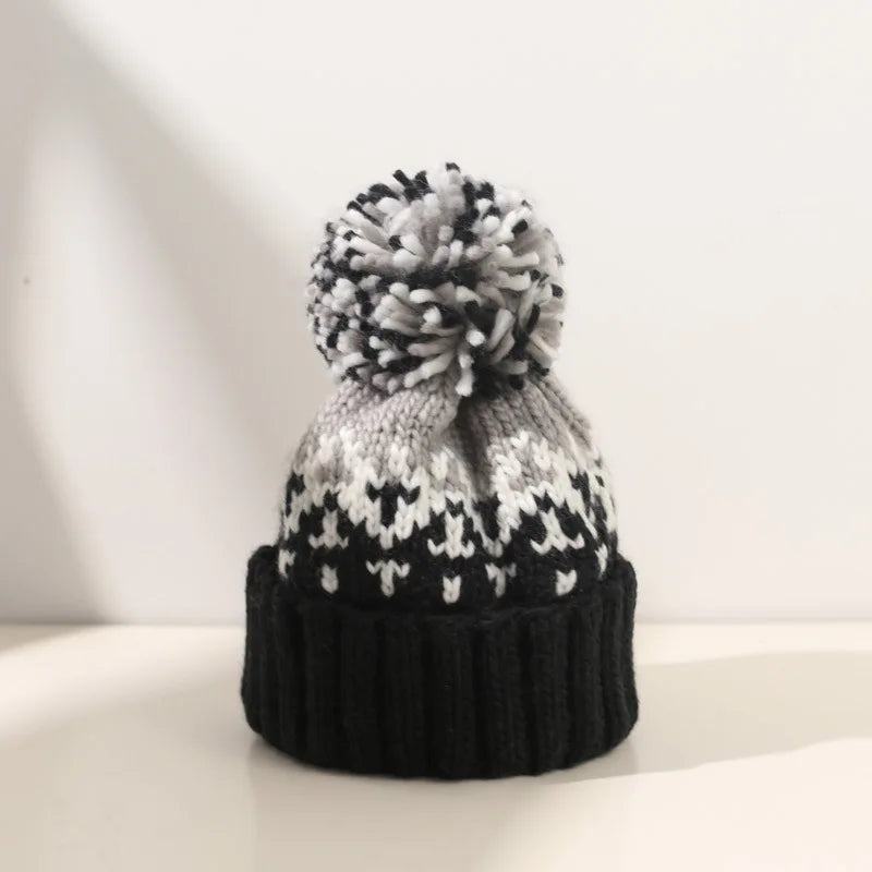 KROHN-E Damen Winter-Mütze Strick Grau Bommel