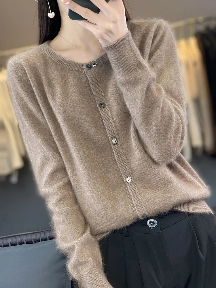 Damen-Mohairstrickjacke mit Knöpfen