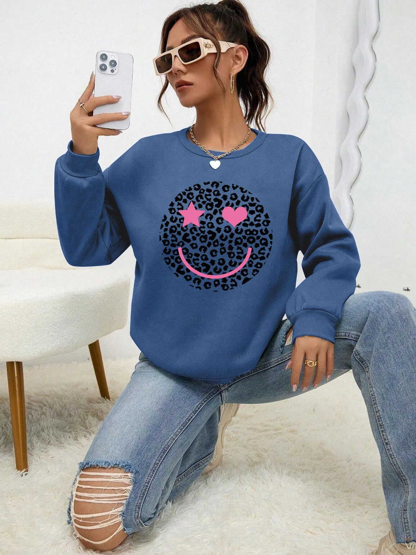 Krohn-e | Lässiges Sweatshirt mit Leopardenmotiv Baumwollmischung Trendy und Komfortabel