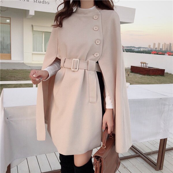 Krohn-e | Damenjacke mit Cape