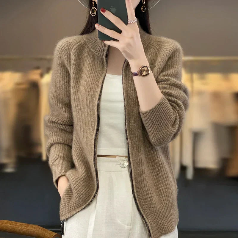 Frauen Strickjacke mit Reißverschluss und gerippter Struktur