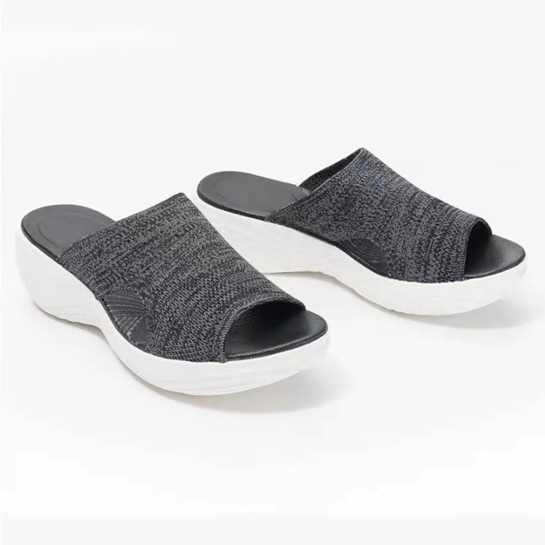 Komfortable Zara Sandalen