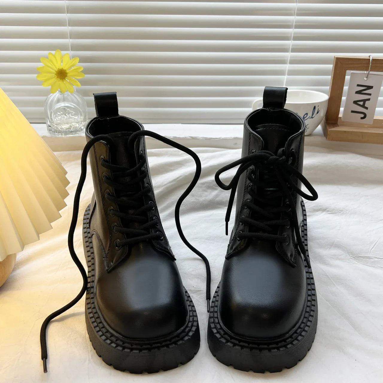 Stylische und klassische Winterstiefel von Manon