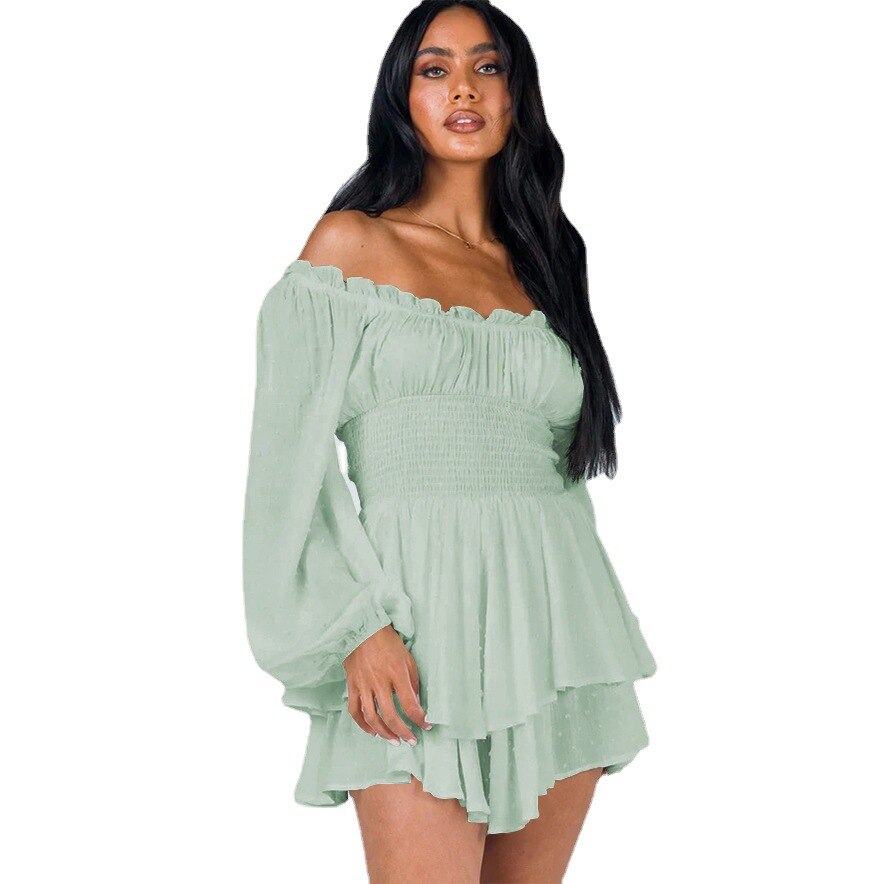 Kurzes Damen-Minikleid mit Puffärmeln und Carmen-Ausschnitt