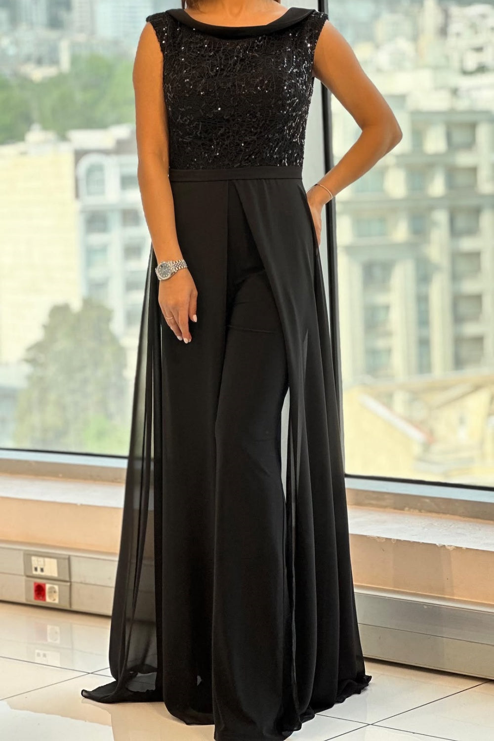 KROHN-E Damen Jumpsuit Strukturierte Panels Rundhals Schwarz