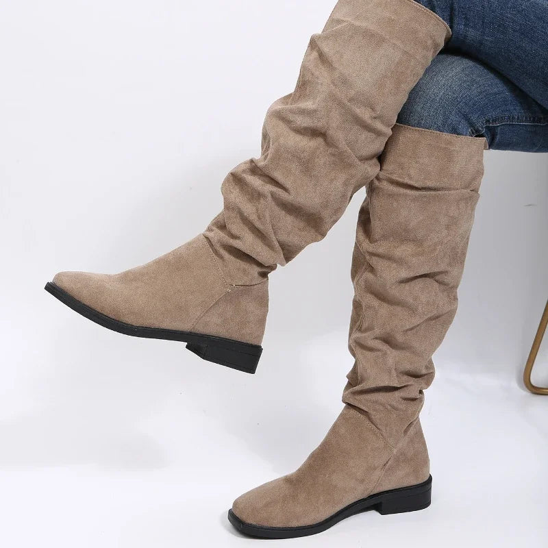 Krohn-e | Hohe Röhre Biker Stiefel mit Klobigem Absatz und Runder Zehe