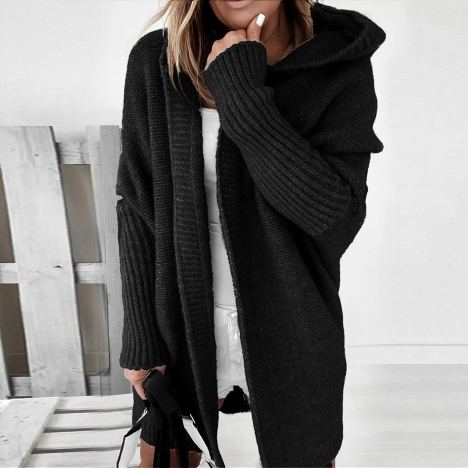 Krohn-e | Oversized Strickmantel mit Kapuze - Cozyfit