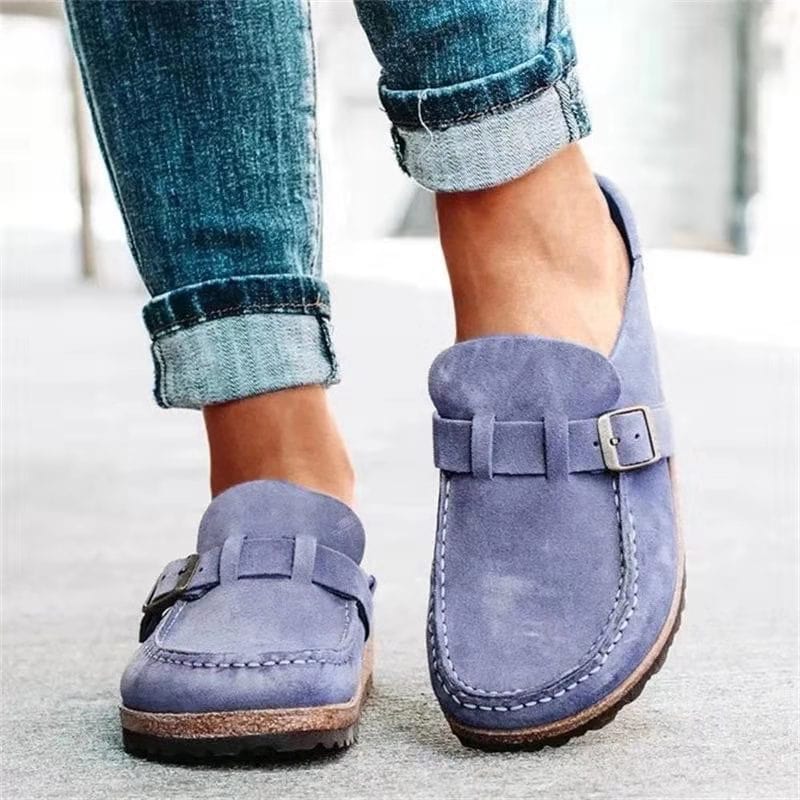 Yelena:  stylische Sandalen im Retro-Look