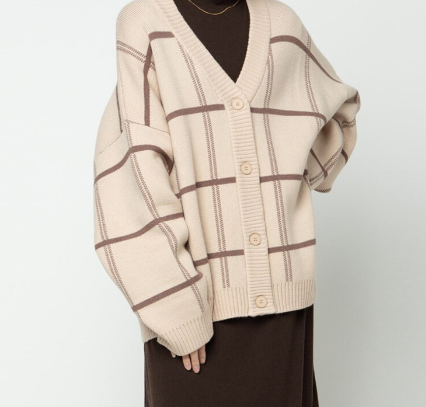Krohn-e | Retro Cardigan Eine Legere und Bequeme Outfit