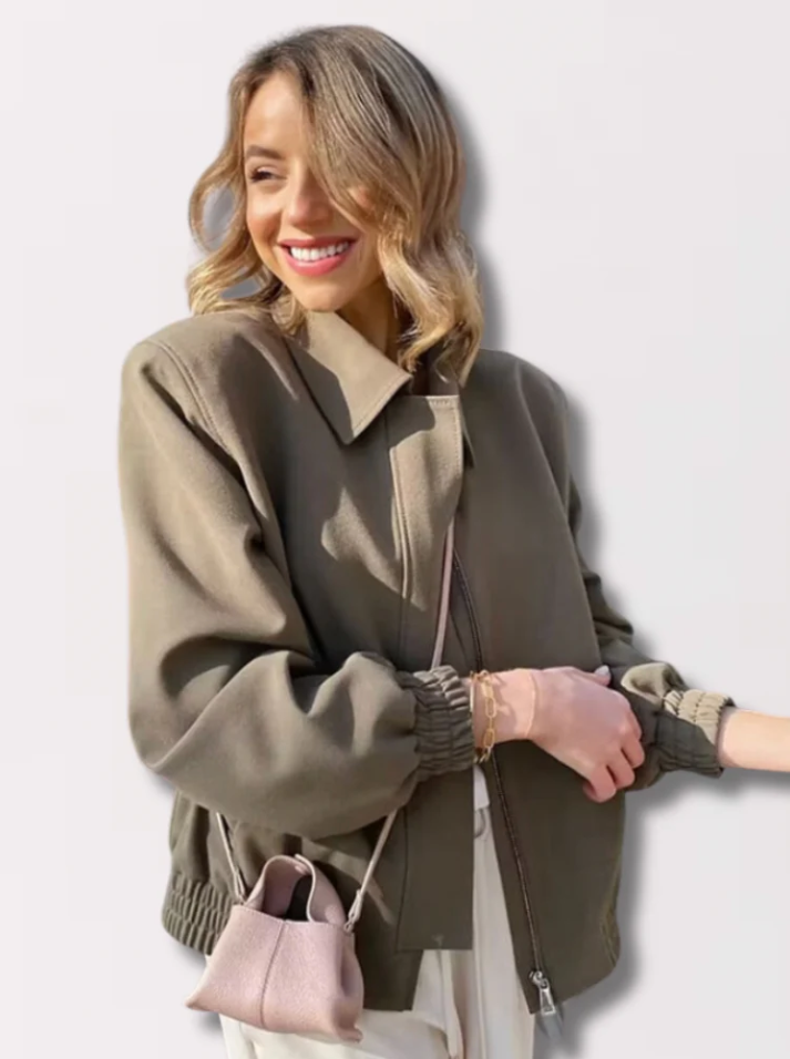 Krohn-e | Steppjacke mit Kapuze für Frauen