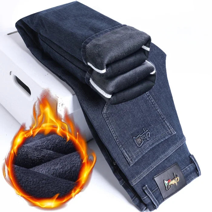 Chanel: Klassische, stilvolle Winterhose