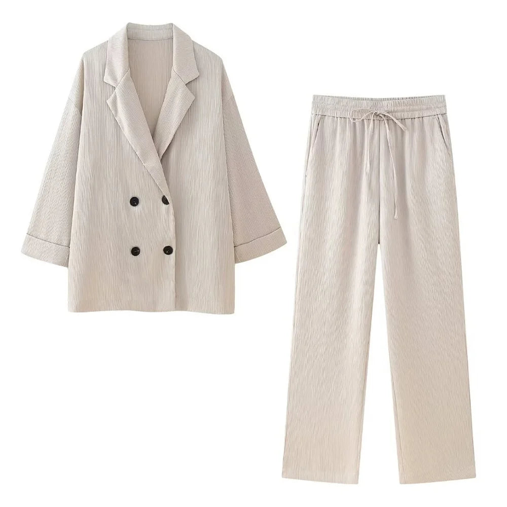 Stylish Lounge Set - Landra