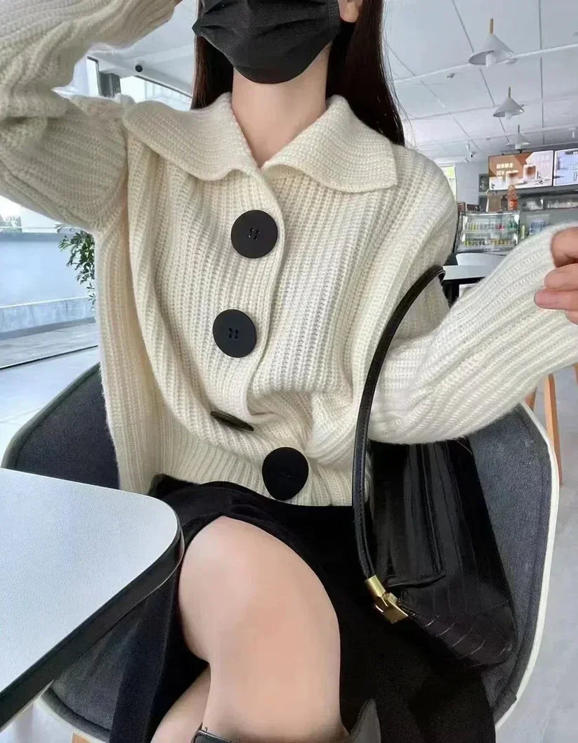Krohn-e | Elegante Strickjacke mit Knopfverschluss