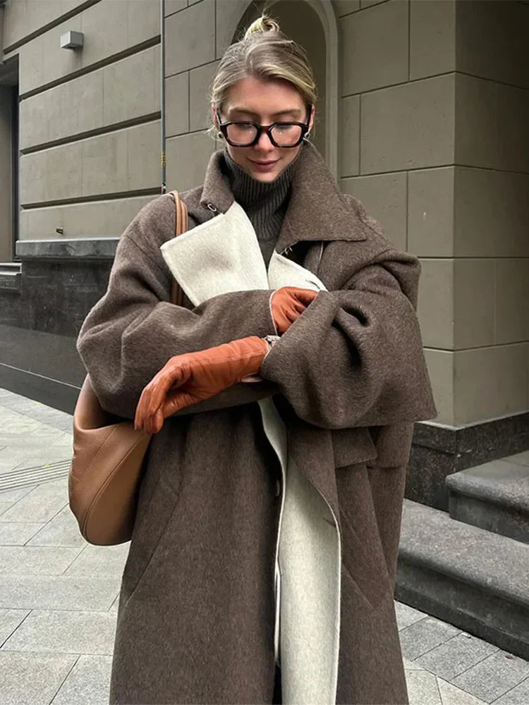 Krohn-e | Stylischer Langer Wollmantel für Frauen