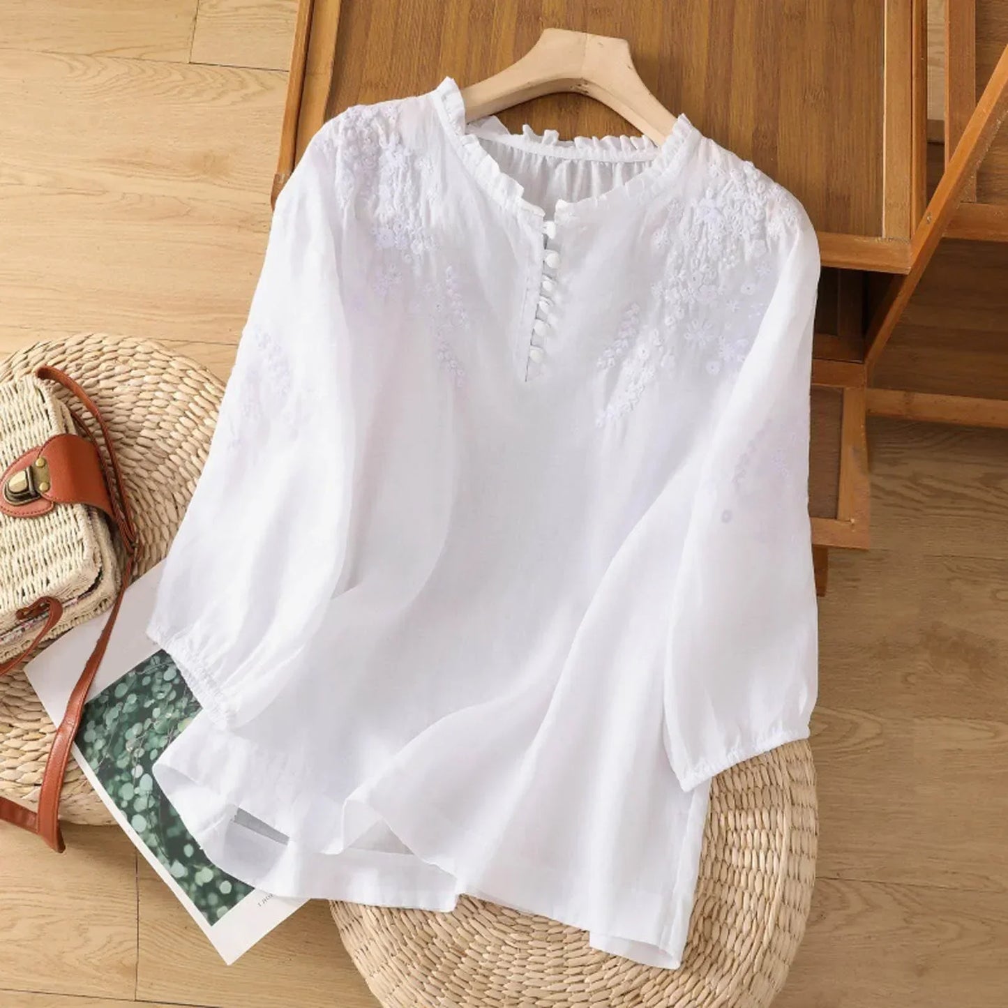 Helene | Damen Bluse mit Stickerei Rüschenkragen 3/4 Arm