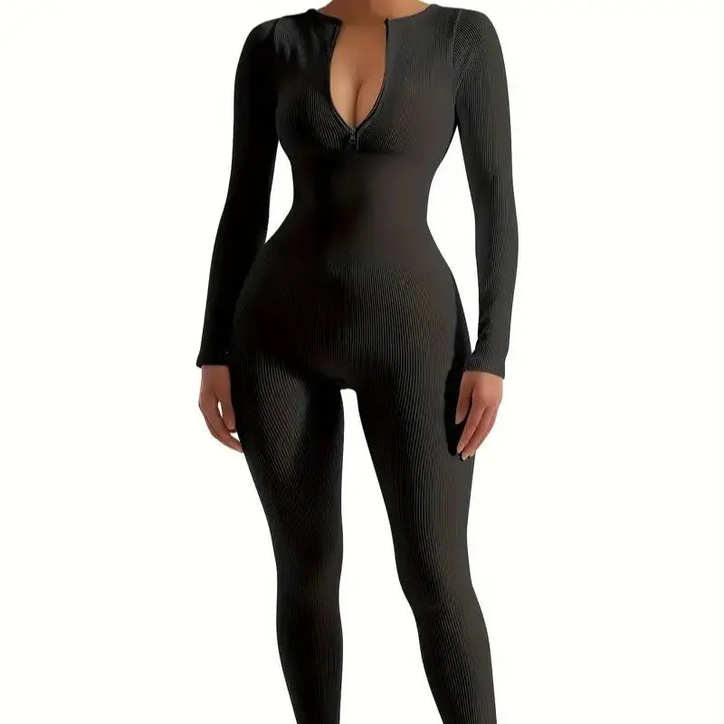 Stilvoller und entspannter Winter-Jumpsuit von Anahita