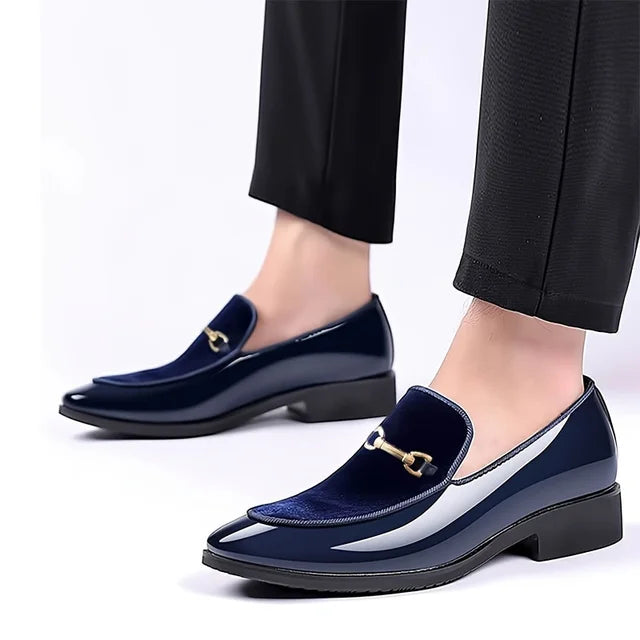 Herren-Hausschuhe mit luxuriösem Glanz