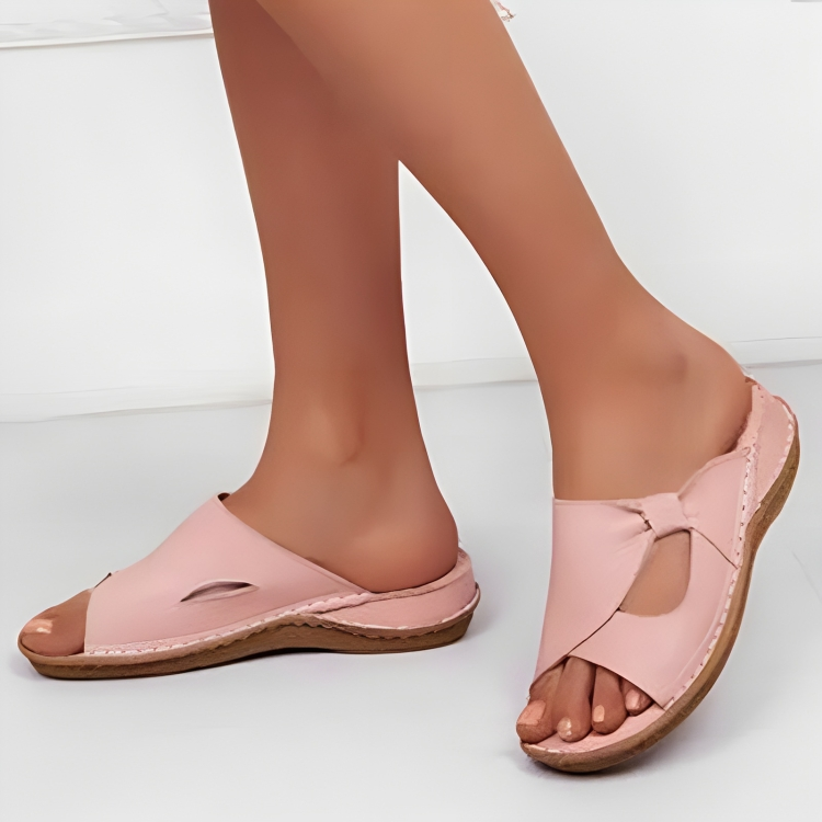 Trendige orthopädische Damen-Sandalen für den Sommer