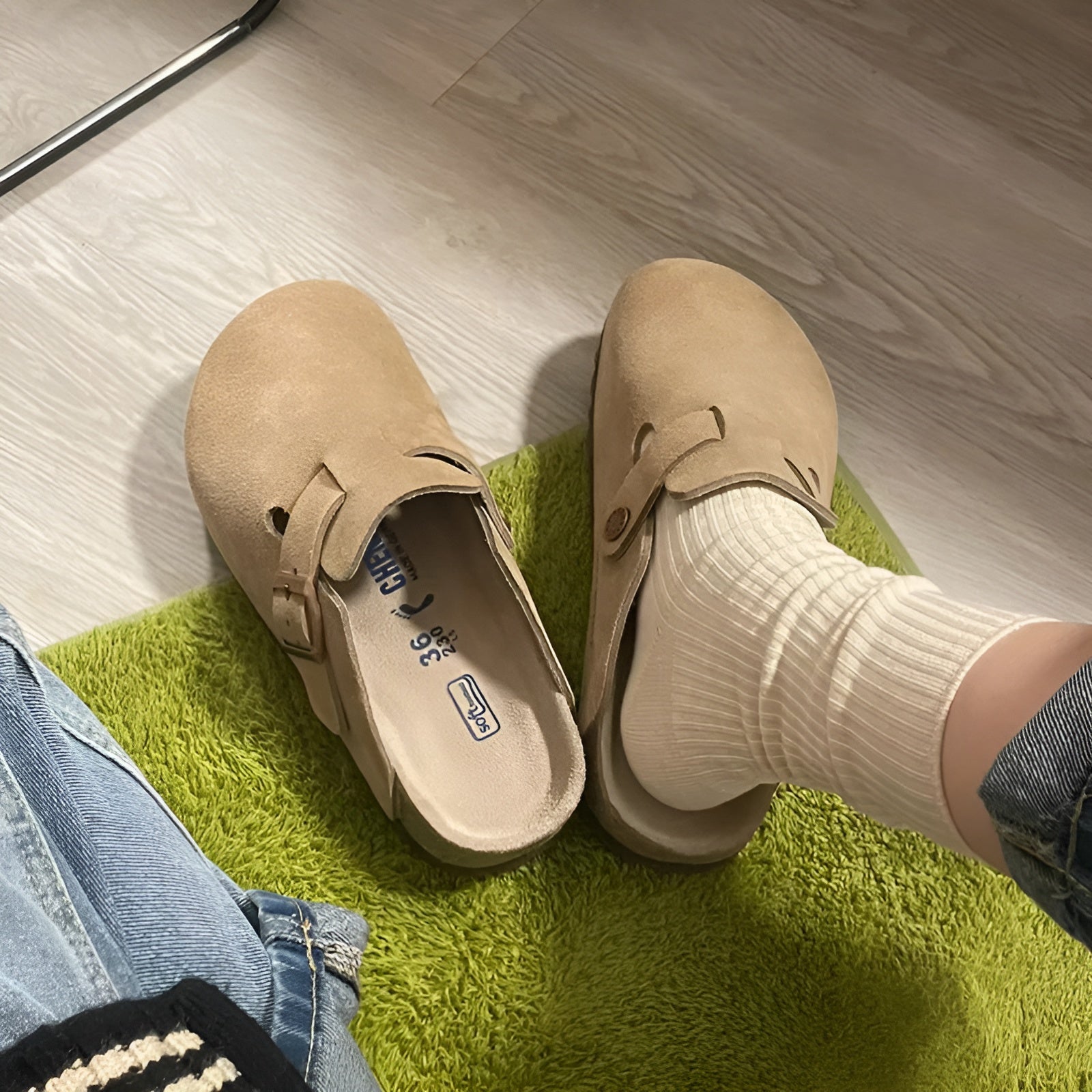 Orthopädische Damenhausschuhe: Stilvoll und bequem