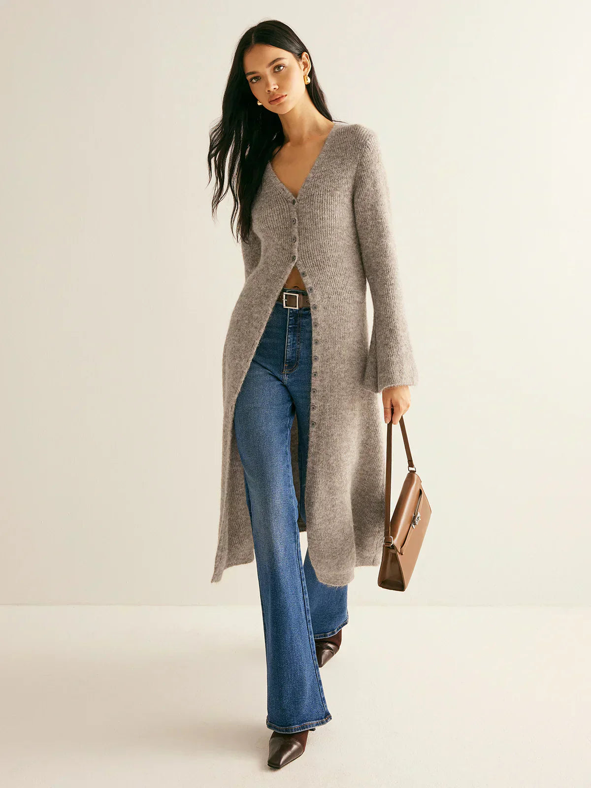 Krohn-e | Lange Strickjacke mit Knöpfen V-ausschnitt Elegant und Komfortabel