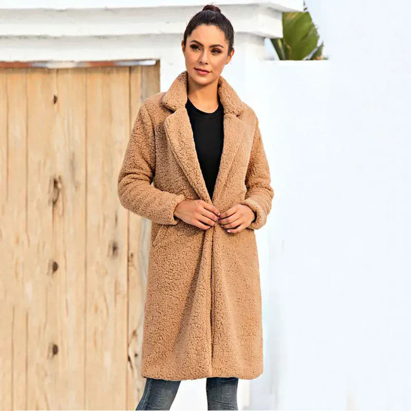 Trendiger Teddymantel für Damen - Valeria