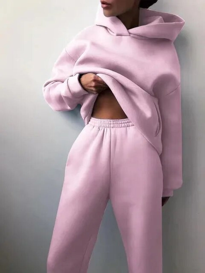 Elegantes, Oversized-Trainingsset von Elena für einen stilvollen Winterauftritt