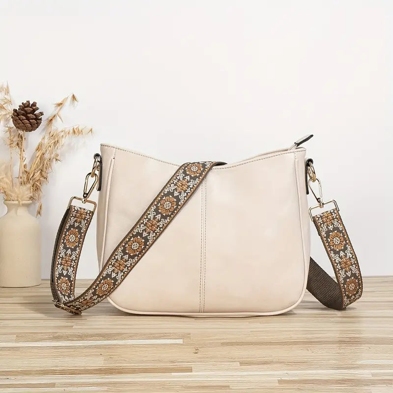 Mila: Modische vegane Schultertasche mit goldenen Akzenten