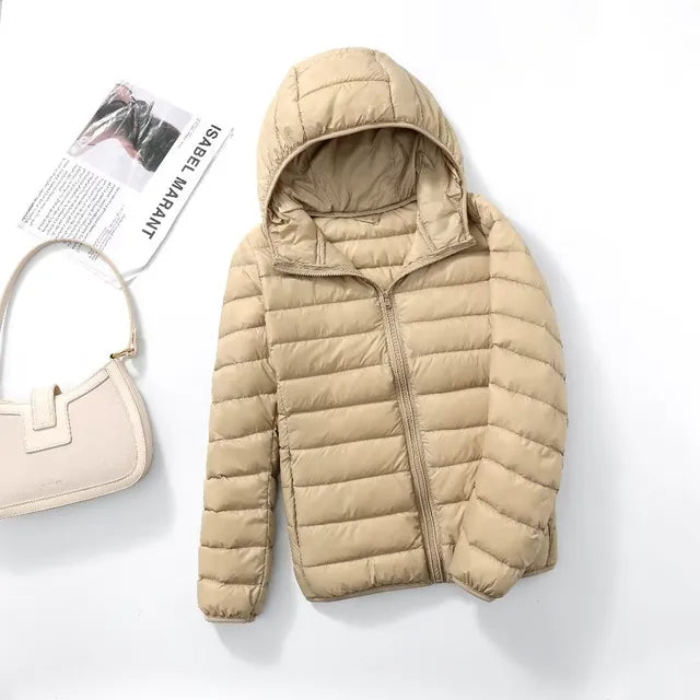 Krohn-e | Polina Die neuen ultraleichten, verpackbaren Daunenmäntel mit Kapuze