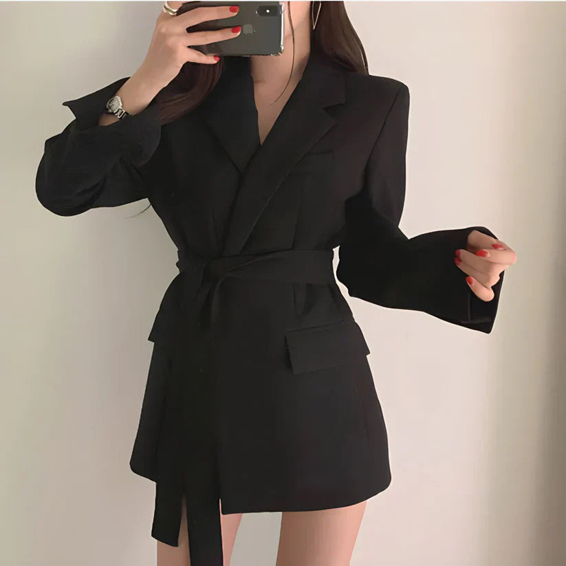 Avelena Blazer mit Gürtel – elegant