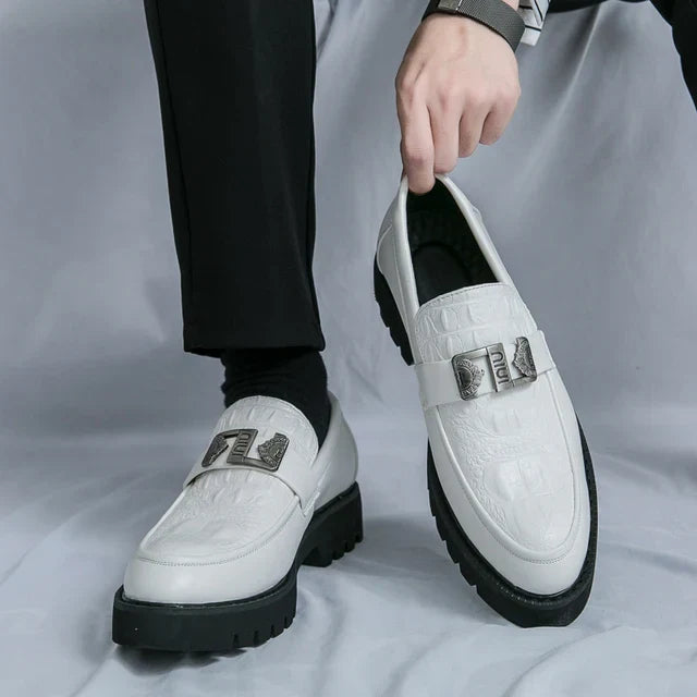 Herren-Slipper von ModaLux: Weiß, dicksolig, für Party & Business